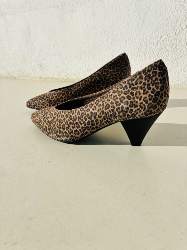 HEY MERA LEOPARD – Image 2