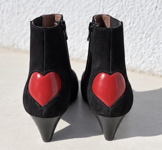 SWEETY Black