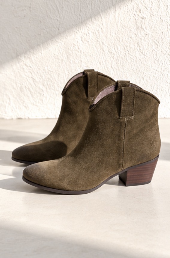 BILLY OLIVE SAUVAGE – Image 1
